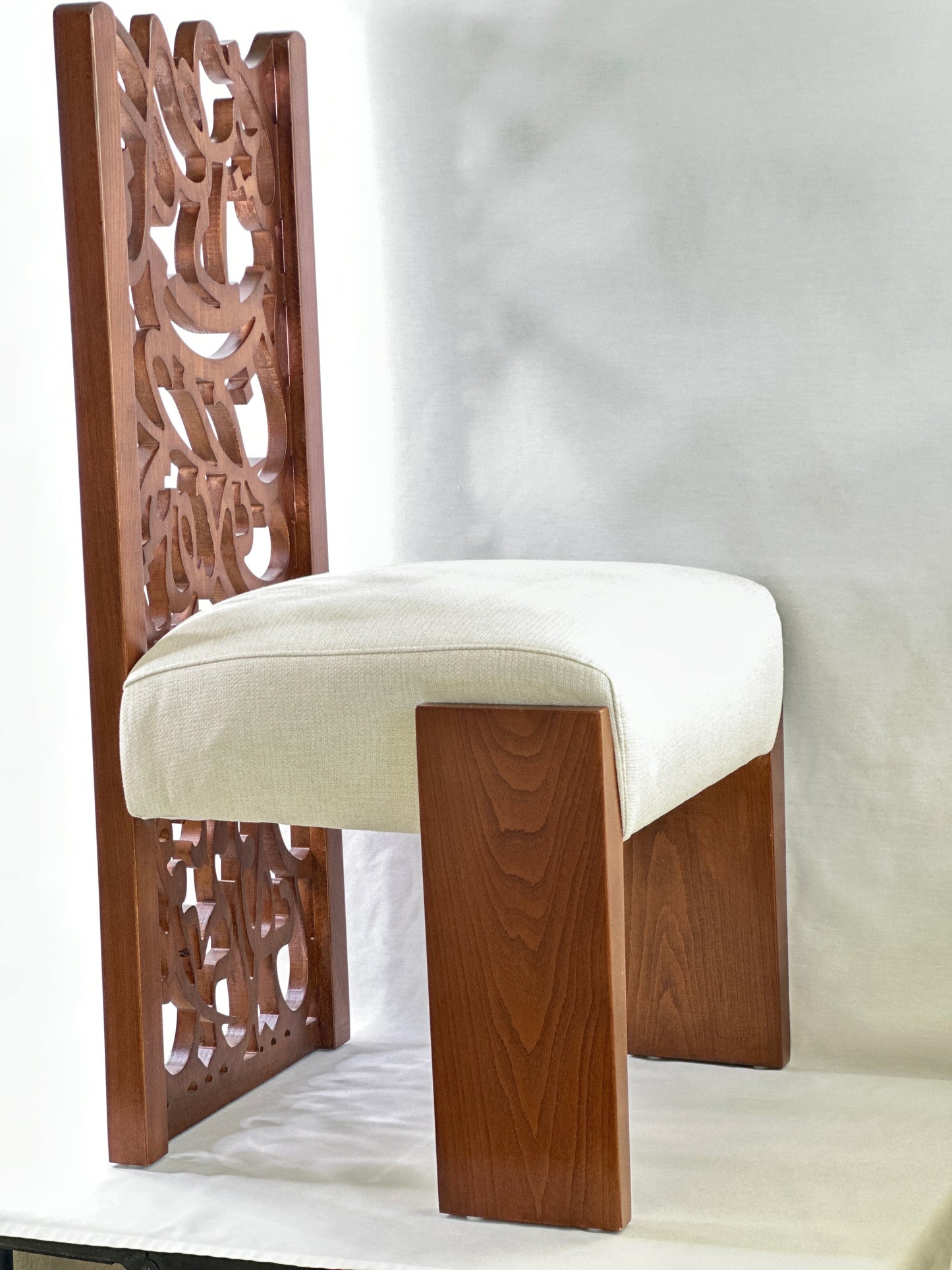 Falasteen Chair