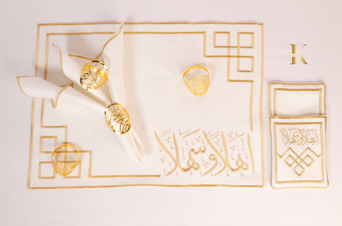 Arabic Gold & White "Welcome" Table Set